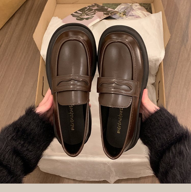 Damen elegante Mokassins mit modischem Zuschnitt und bequemer Sohle EB