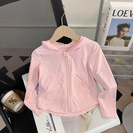 Mädchen Nan leichte atmungsaktive Kapuzenwindjacke mit vorderen Pattentaschen EB