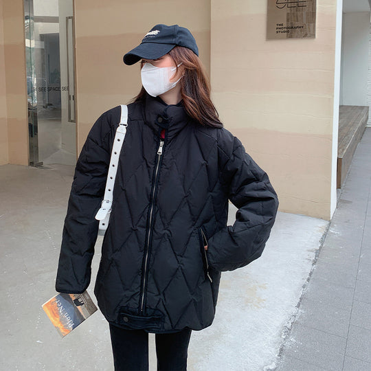 Damen Komfortable gesteppte Winterjacke mit hohem Kragen EB
