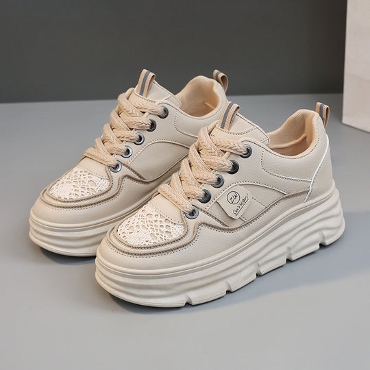 Damen Chunky Sneaker mit dämpfendem Sohlenprofil und modischem Design EB