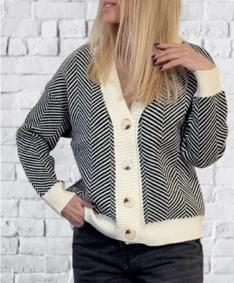 Damen Modischer Cardigan mit Chevron-Muster und Knöpfen EB