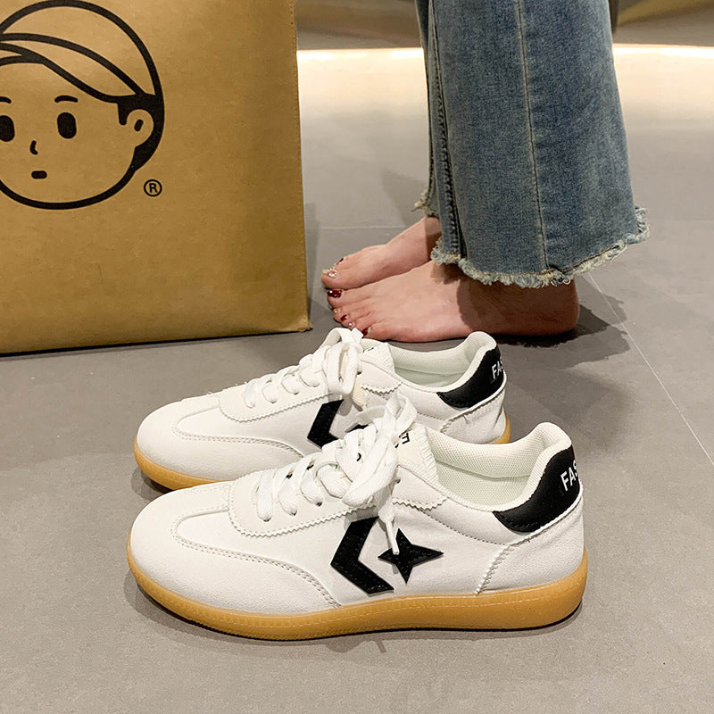 Damen nan leichte Retro-Sneaker mit gepolstertem Komfortfußbett, flexibler Gummisohle und reflektierenden Details EB