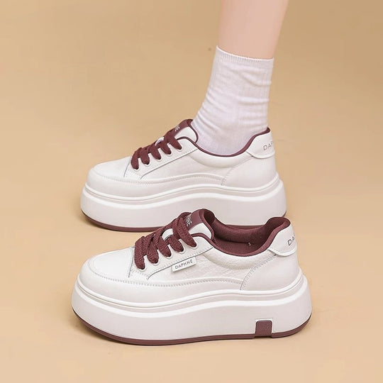 Damen Sportliche Plateausneaker mit ergonomischer Dämpfung und modernem Design EB