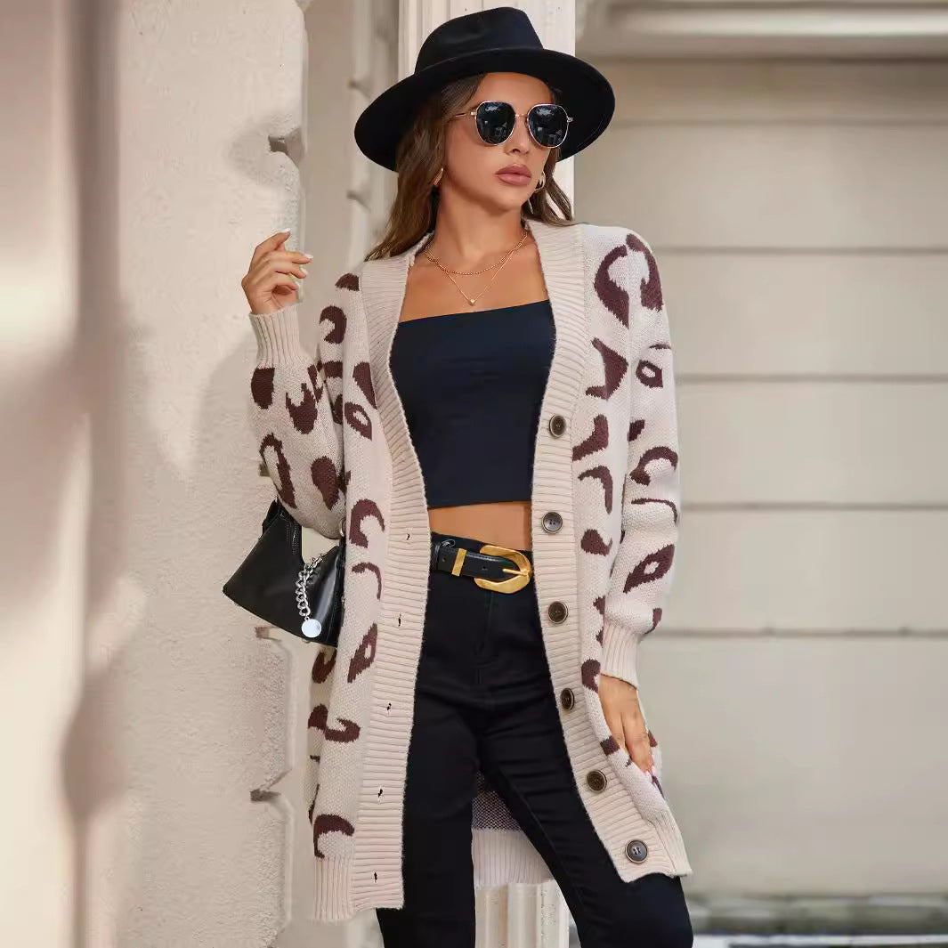 Damen Strickjacke mit modernem Leo-Muster und Knöpfen EB