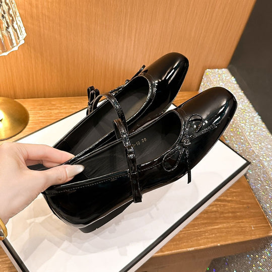 Damen Ballerina-Schuhe mit eleganter Schleifenverzierung und glänzender Oberfläche EB