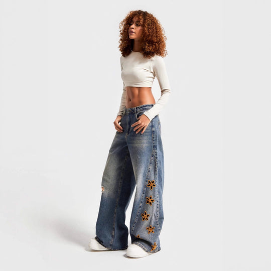 Damen weite Jeans mit floralem Stickdesign EB