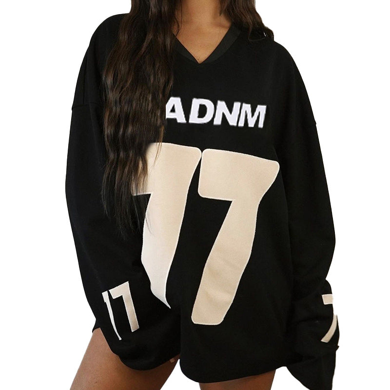 Damen Oversize Sport-Sweatshirt mit V-Ausschnitt und Statement-Print EB