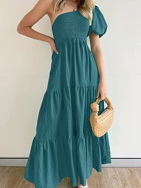 Damen Maxikleid mit asymmetrischem Trägerdesign und voluminösem Rock EB