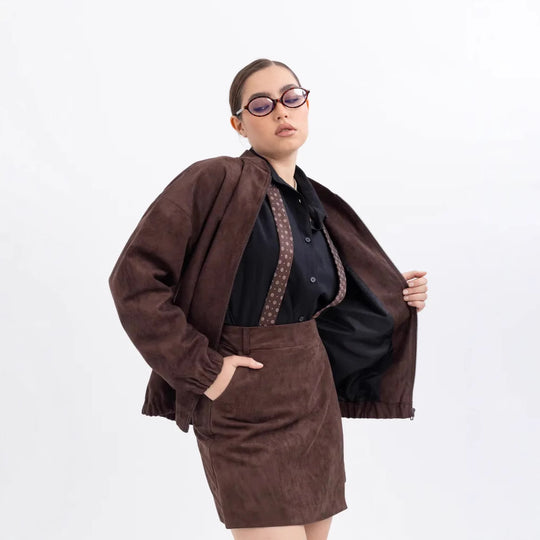 Damen Modische Kunstlederjacke im lässigen Schnitt mit Reißverschluss EB