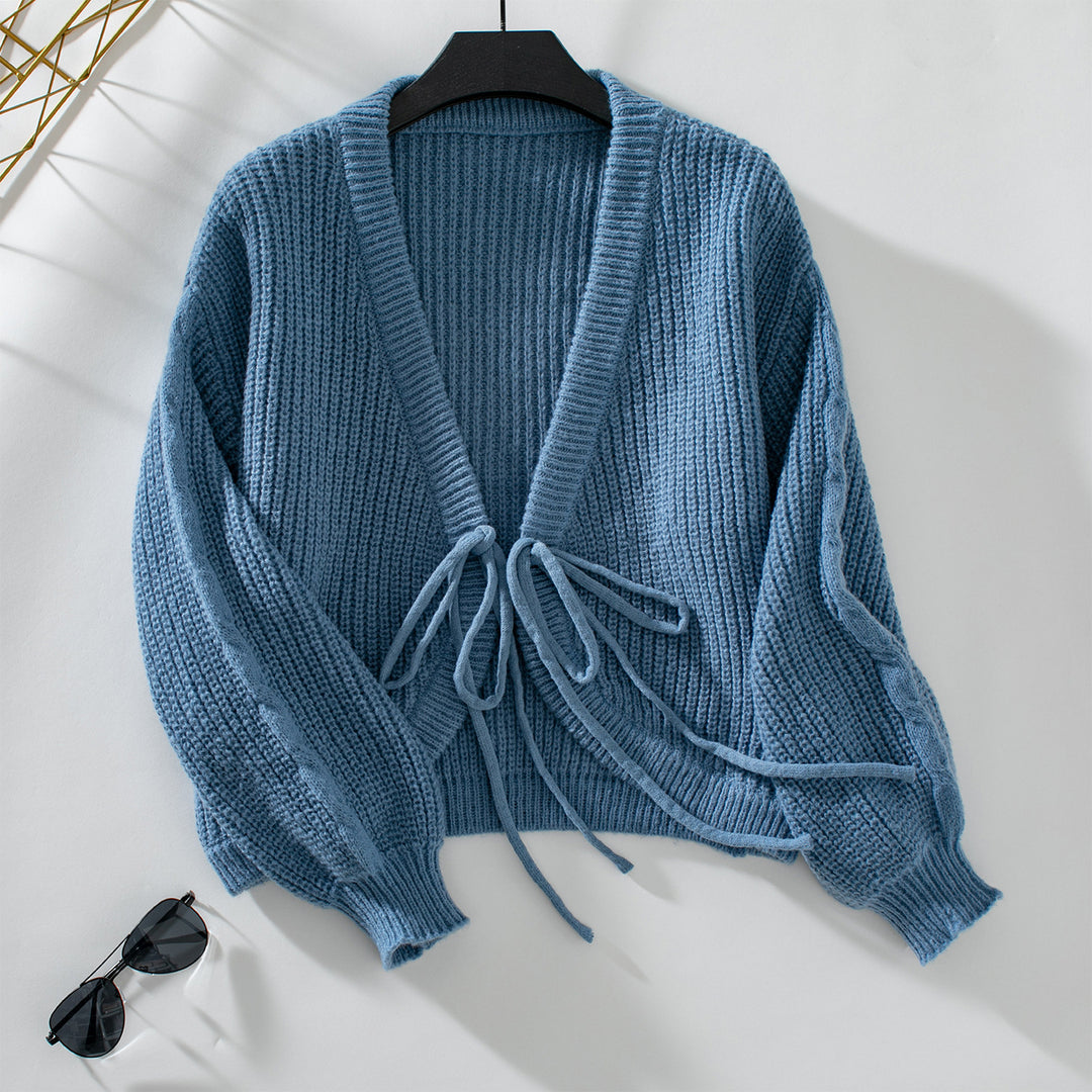 Damen Strickjacke mit voluminösen Ärmeln und dekorativen Bindebändern EB