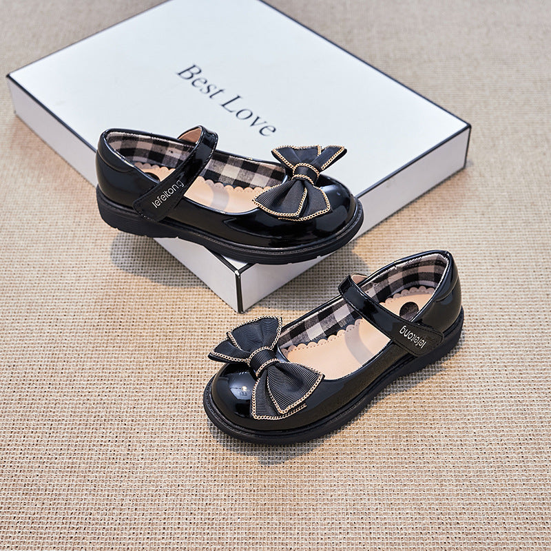 Mädchen Ballerina Schuhe mit verstellbarem Riemen und dekorativem Schleifenakzent EB