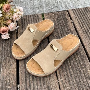Damen Modische Slipper mit elegantem Riemendetail EB