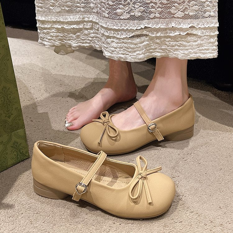 Damen Ballerinas mit zierlichem Schleifenakzent und verstellbarem Riemen EB