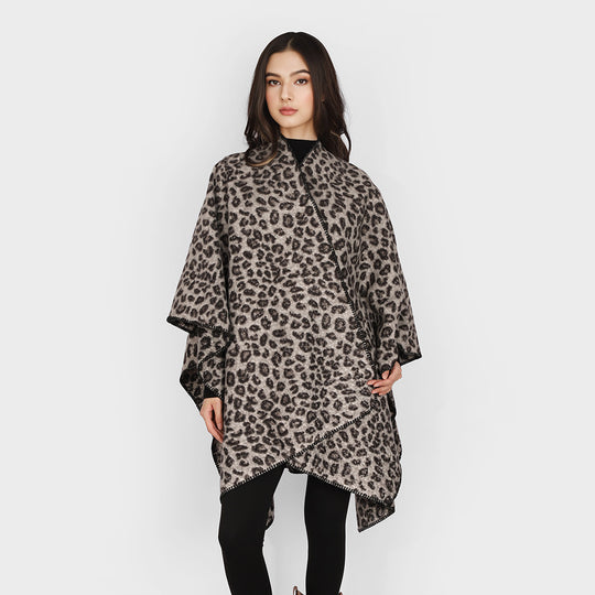 Damen Rechteckiger Wickel‑Ruana mit Leoparden‑Bouclé und feiner Kettelung EB