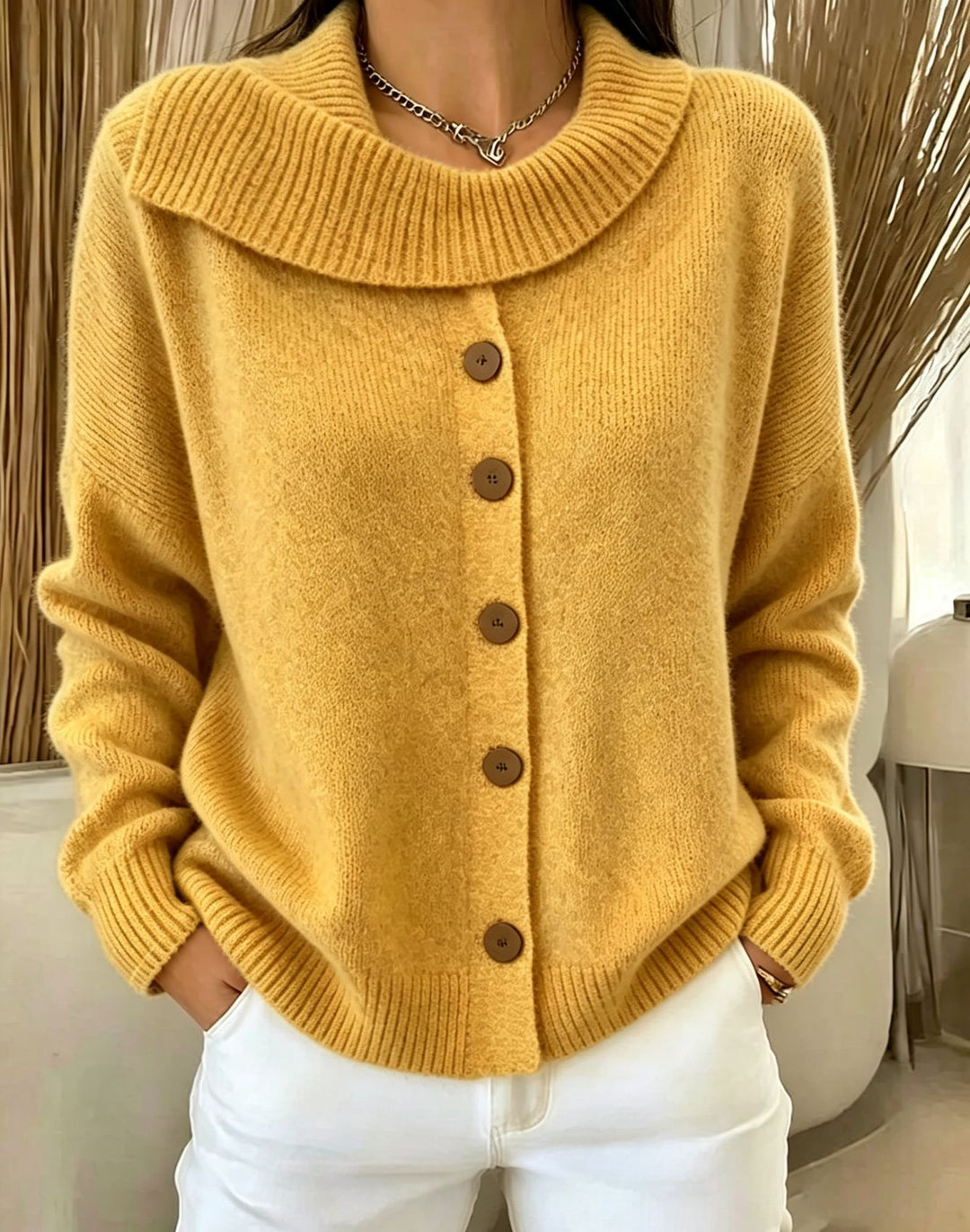 Damen Kuscheliger Knopf-Cardigan mit breitem Rollkragen und gerippten Bündchen EB