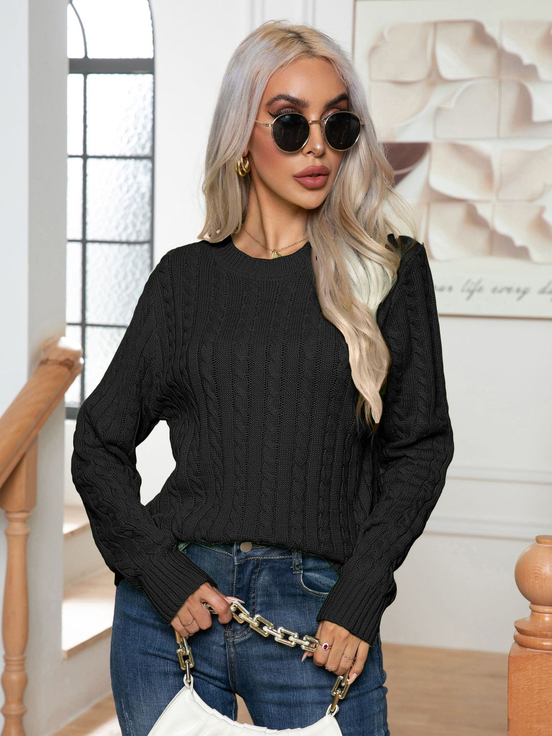 Damen Strickpullover mit Zopfmuster und weitem Ausschnitt EB