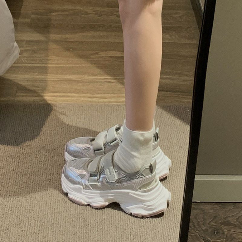 Damen Sportliche Lauf-Sneaker mit praktischen Klettverschlüssen und atmungsaktiver Mesh-Oberfläche EB