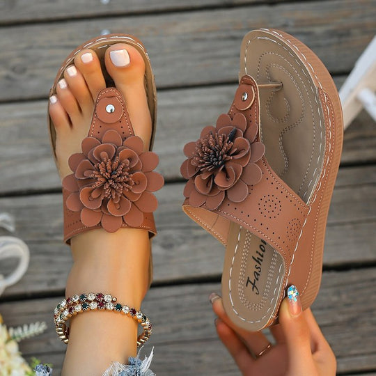 Damen Bequeme und modische Blumensandalen EB