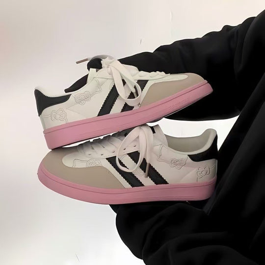 Damen Sneakers mit verspielten Blumenapplikationen und dämpfender Sohle EB
