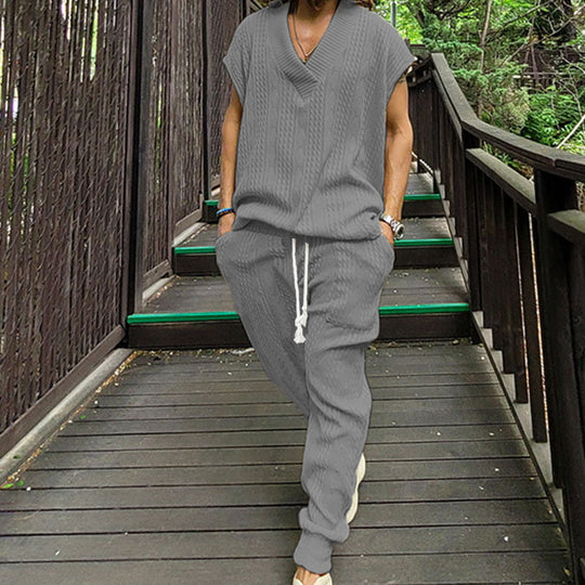 Damen lässiges Freizeit-Outfit mit strukturiertem Oberteil und bequemen Hosen EB