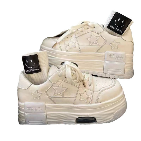 Damen modische Plateau-Sneaker mit Sternenapplikationen und verstärktem Sohlenprofil EB