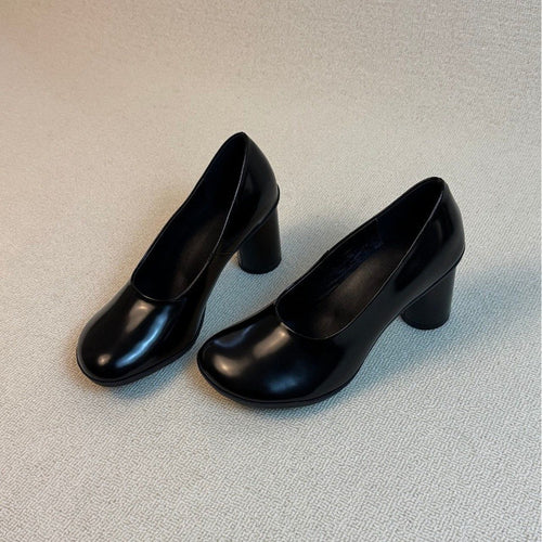 Damen elegante Pumps mit glänzender Lack-Oberfläche und komfortablem Blockabsatz EB