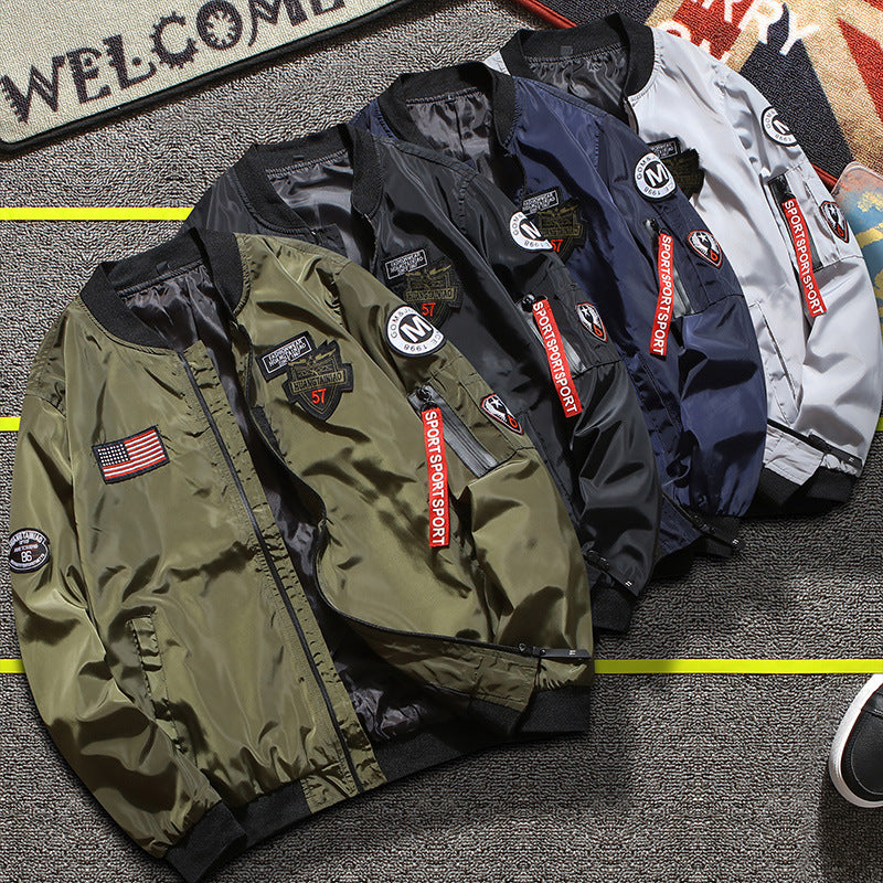 Herren nan stylische Bomberjacke mit Patch-Details und Ärmeltasche EB