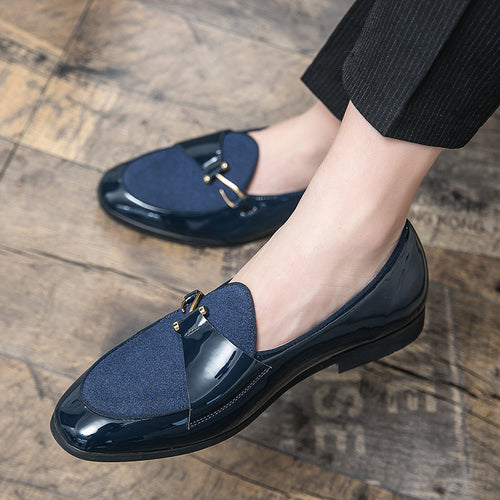 Damen Elegante Mokassins mit luxuriösem Glanz und dekorativem Schnallenverschluss EB