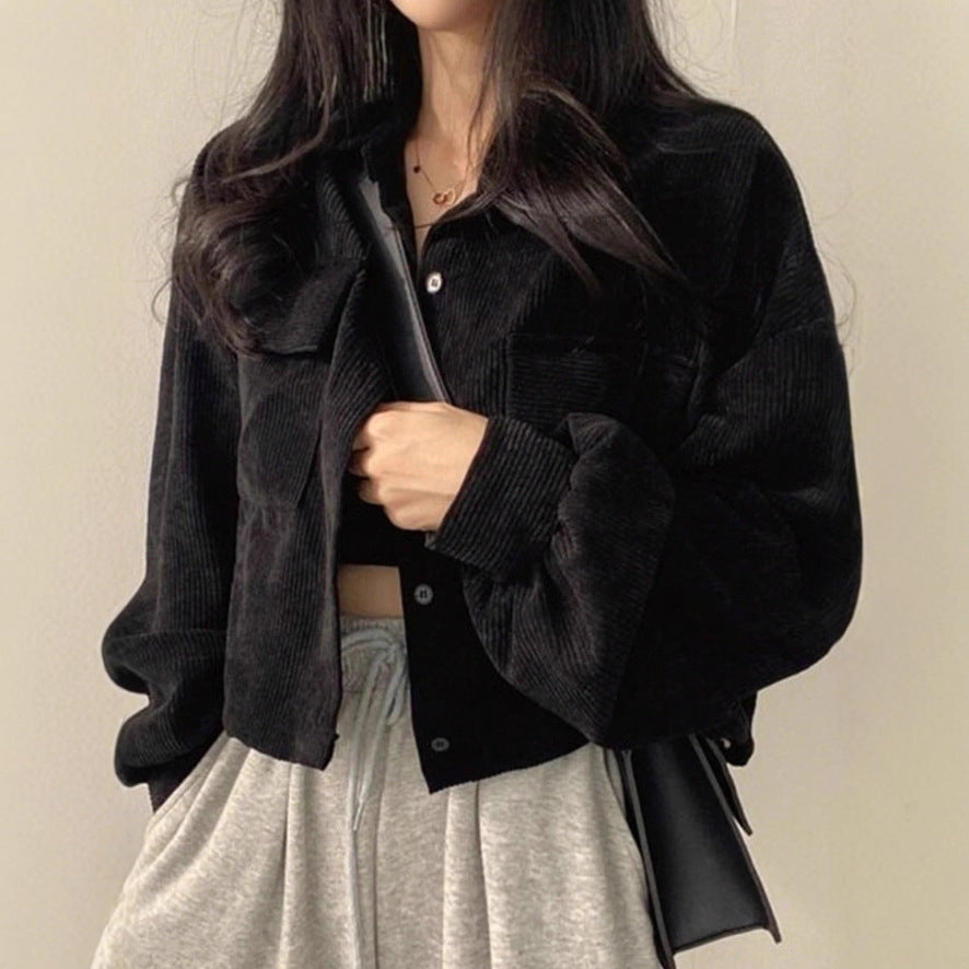 Damen Kurzgeschnittene Cordjacke mit Oversize-Ärmeln und Brusttaschen EB