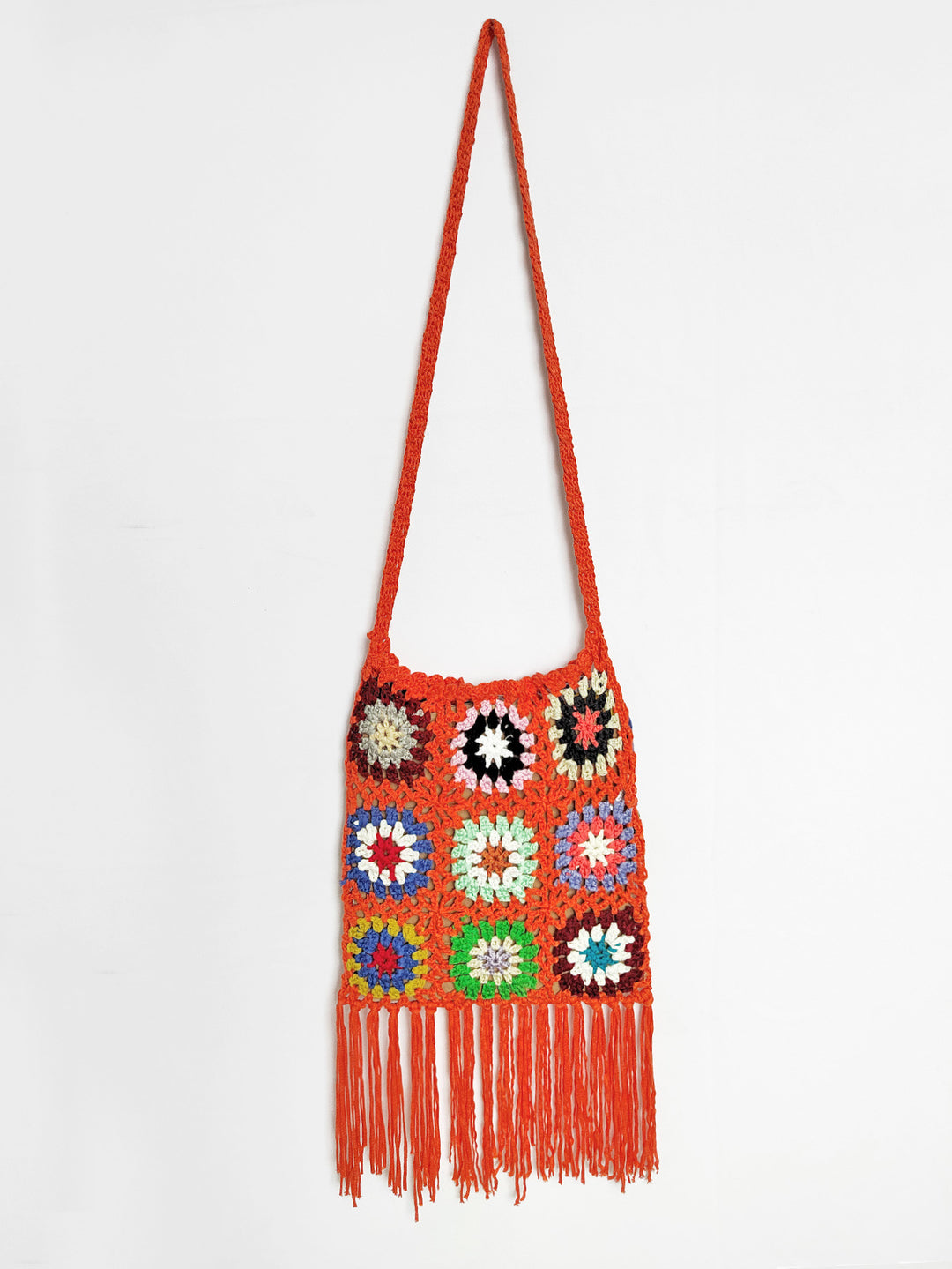 Damen gehäkelte Umhängetasche mit bunten Blumenmustern und Fransen EB
