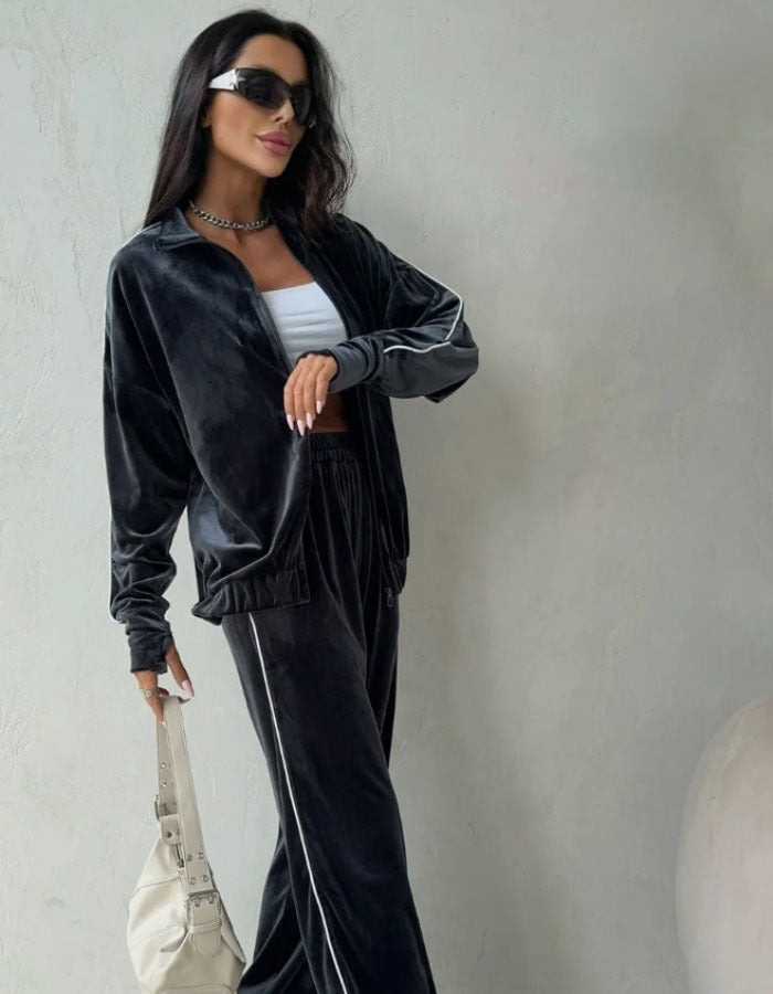 Damen elegantes Velours-Loungewear-Set im sportlichen Design mit kontrastierenden Streifen EB