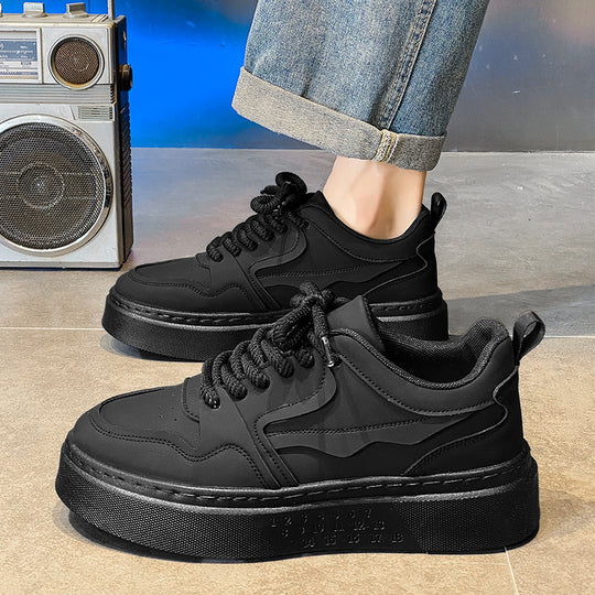 Damen Sneaker im urbanen Stil mit kontrastierenden Design-Elementen EB