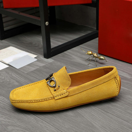 Damen Mokassin mit elegantem Zierdetail und hochwertiger Wildlederoberfläche EB