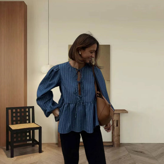Damen Lässige Bluse mit voluminösen Ärmeln und Figurnähten EB