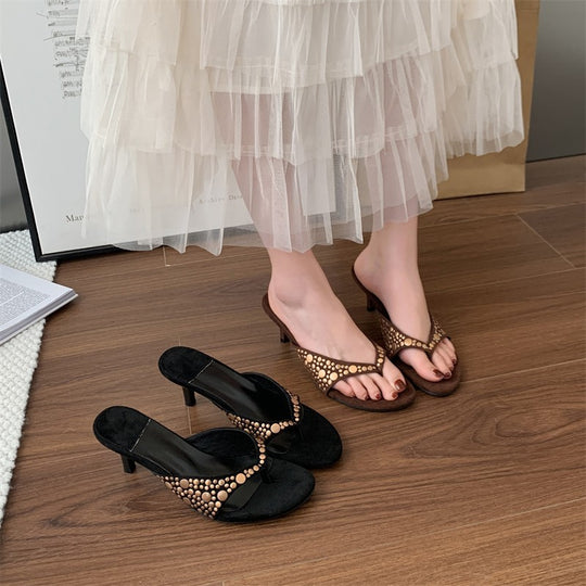 Damen Offene Mules mit dekorativen Perlenapplikationen und elegantem Absatz EB