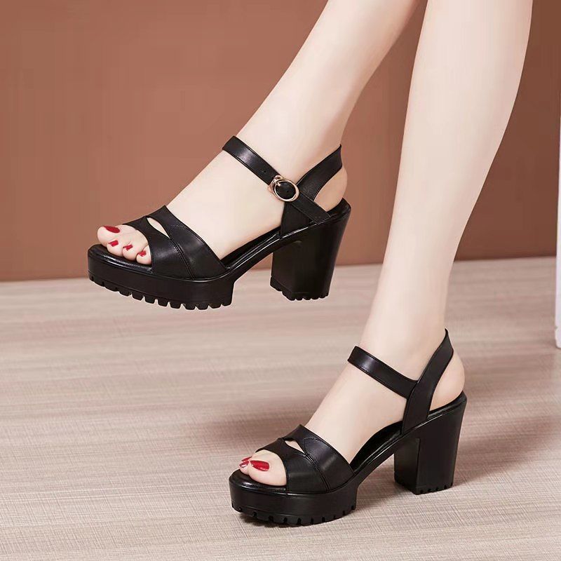 Damen Plateau Sandalen mit speziellen Riemen und rutschfester Sohle EB