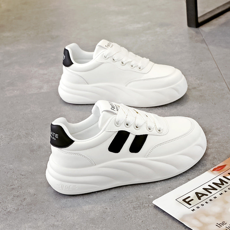 Damen Komfortable Plateau Sneakers mit modernem Design und atmungsaktiver Sohle EB
