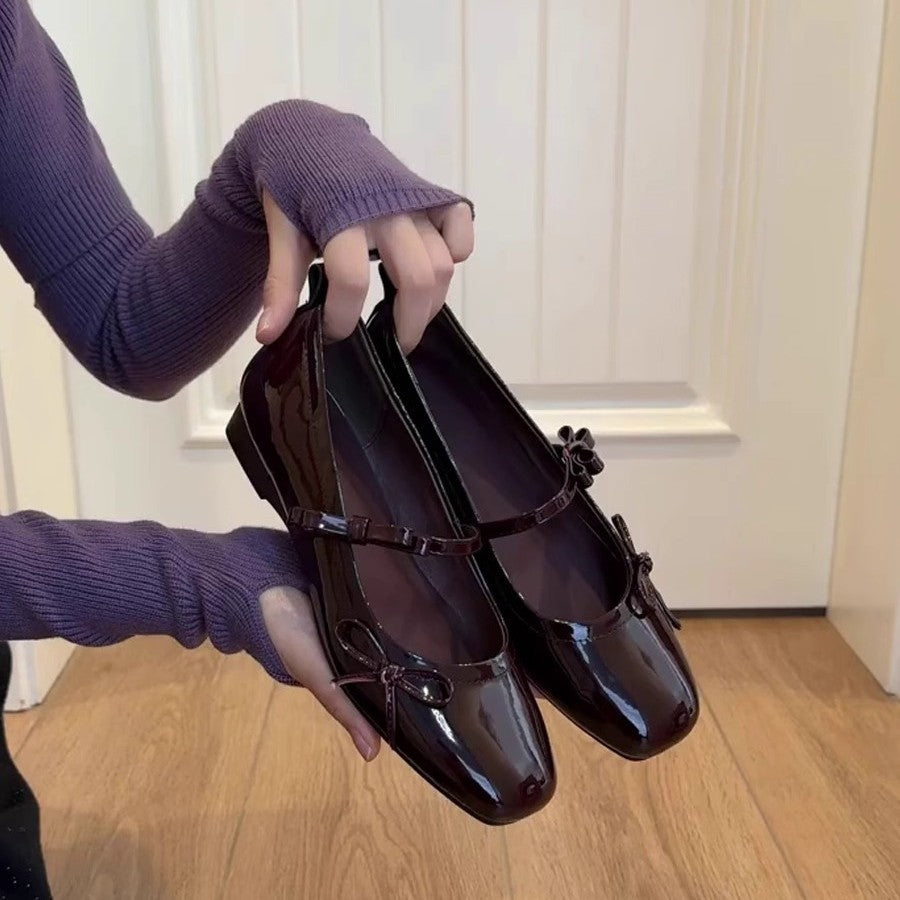 Damen Ballerinas mit glanzvoller Oberfläche und dekorativem Schleifendetail EB