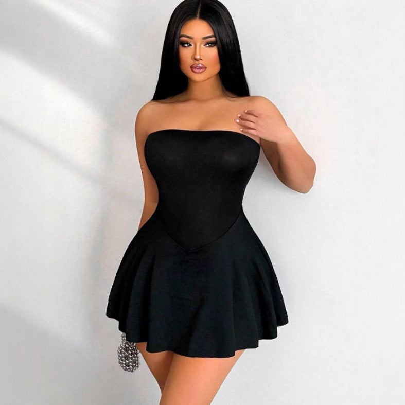Damen Mini-Kleid mit schulterfreier Silhouette EB