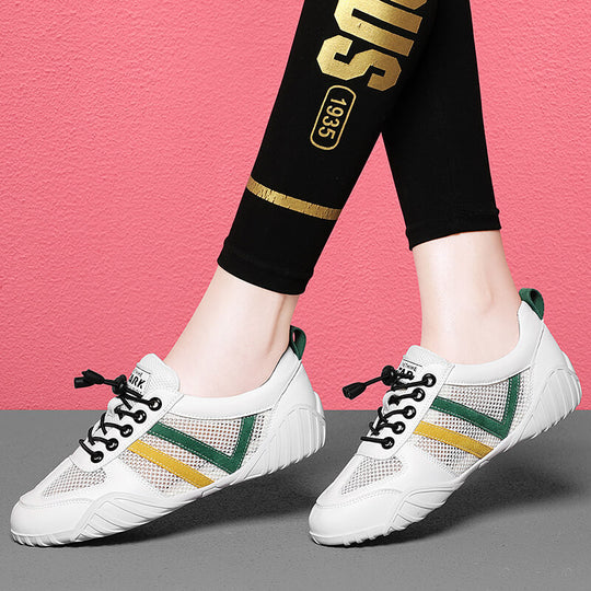 Damen Sportliche Mesh-Sneaker mit rutschfester Sohle und elastischen Schnürsenkeln EB
