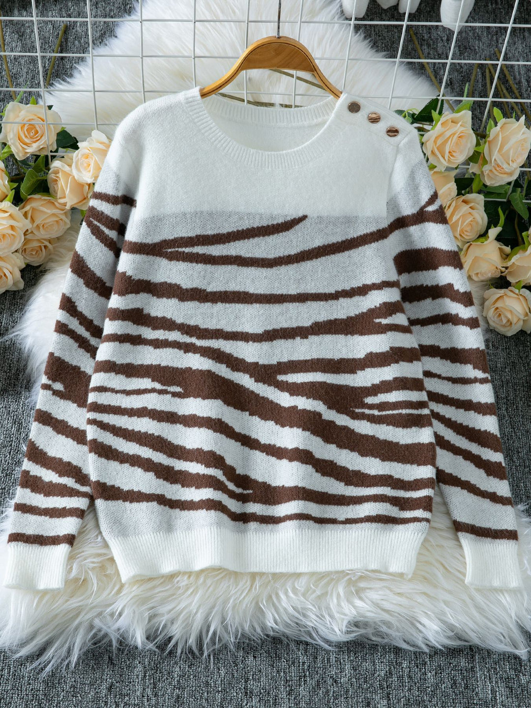 Damen gemütlicher Strickpullover mit modernem Zebrastreifen-Muster und komfortablem Schnitt EB