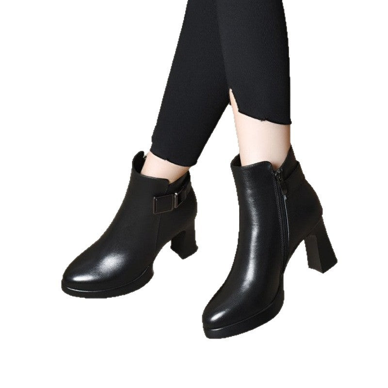 Damen Elegante Stiefeletten mit Blockabsatz und verstellbarem Riemen EB