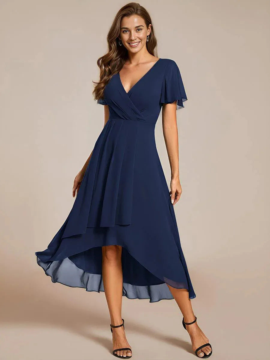 Damen elegantes Midikleid mit fließendem Stoff und asymmetrischen Ärmeln EB