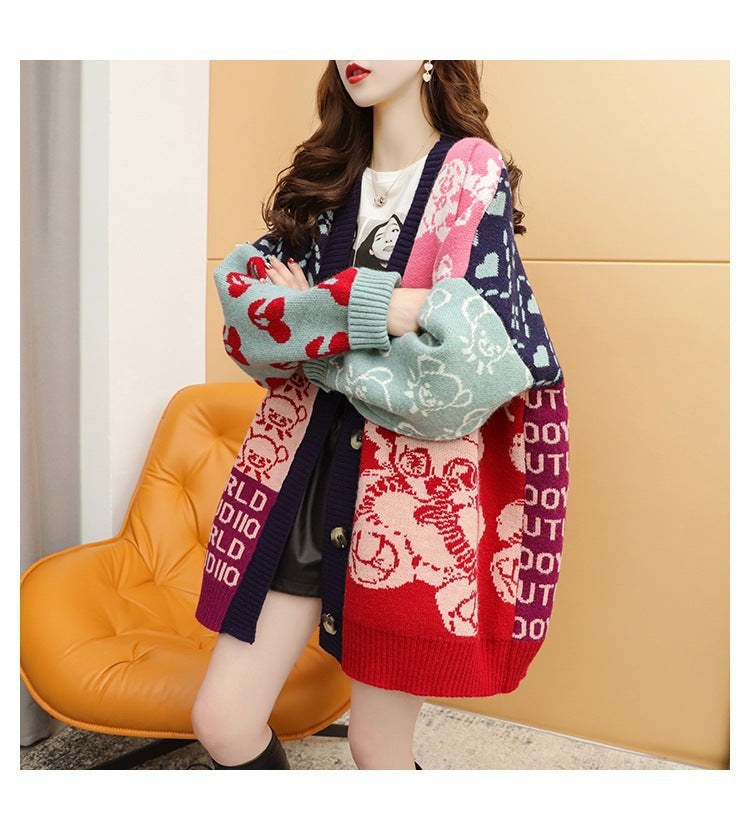 Damen Strickjacke mit lebhaftem Motiv und praktischen Knopfdetails EB