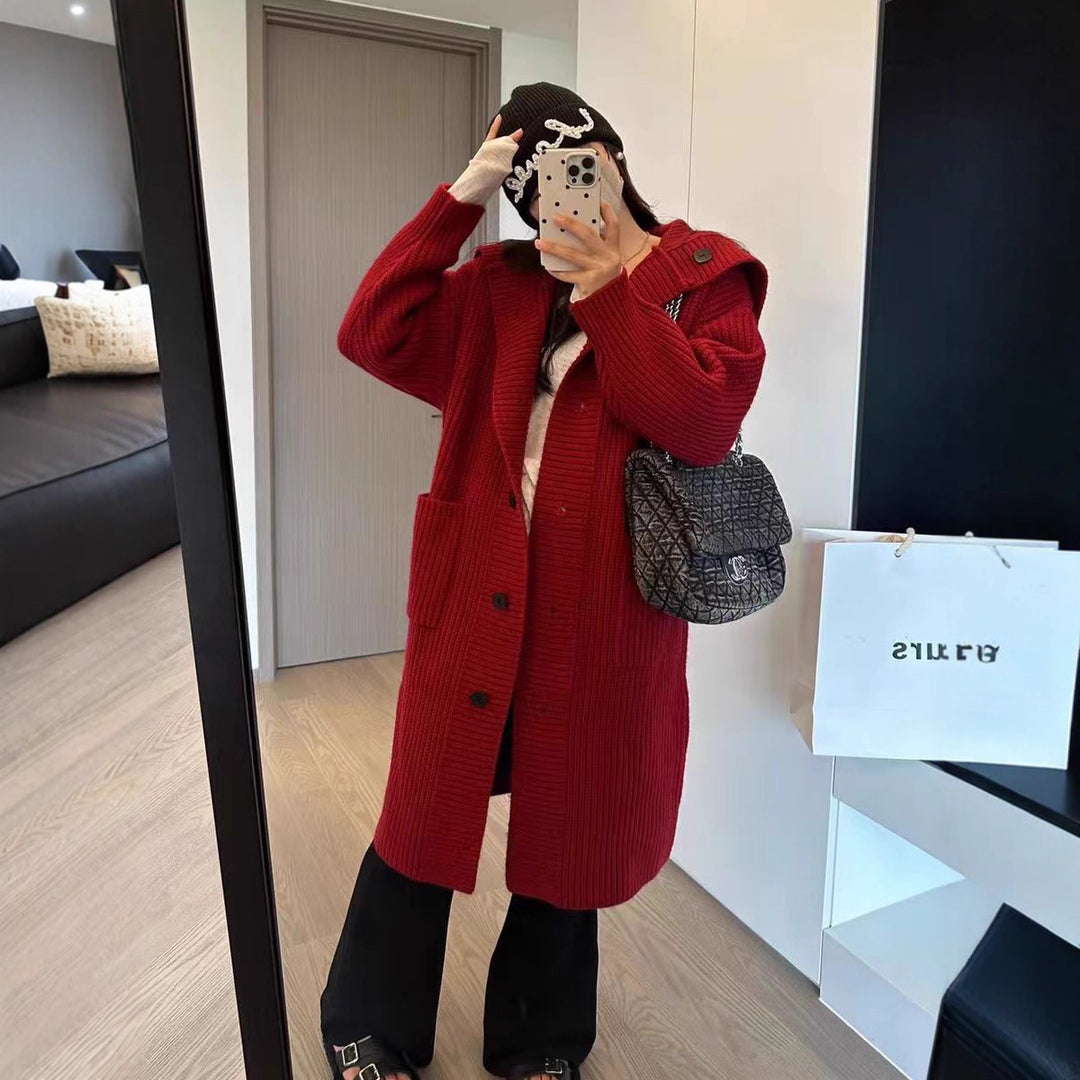 Damen Grobstrickjacke mit voluminösem Schnitt und dekorativen Knöpfen EB