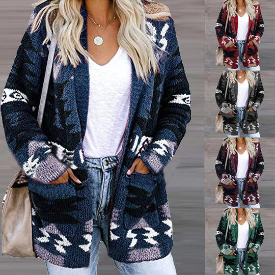 Damen Strickjacke im modernen Ethno-Design mit aufgesetzten Taschen und lässigem Schnitt EB