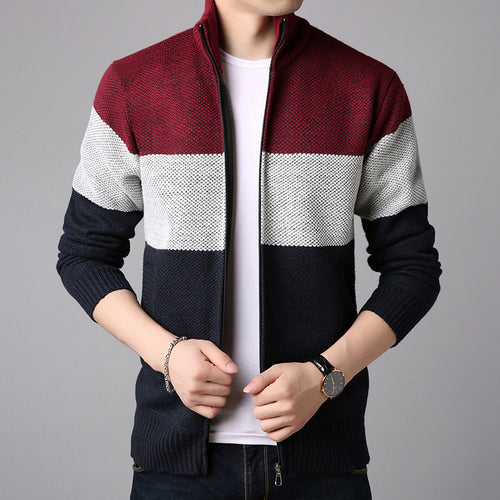 Herren Strickjacke mit hohem Kragen und praktischen Taschen EB