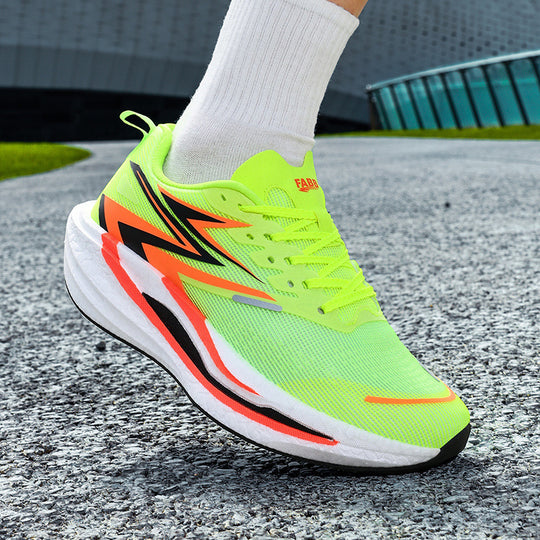 Unisex gepolsterte Straßenlaufschuhe mit rocker-Zwischensohle, energierückführender Dämpfung und atmungsaktivem Mesh-Upper EB