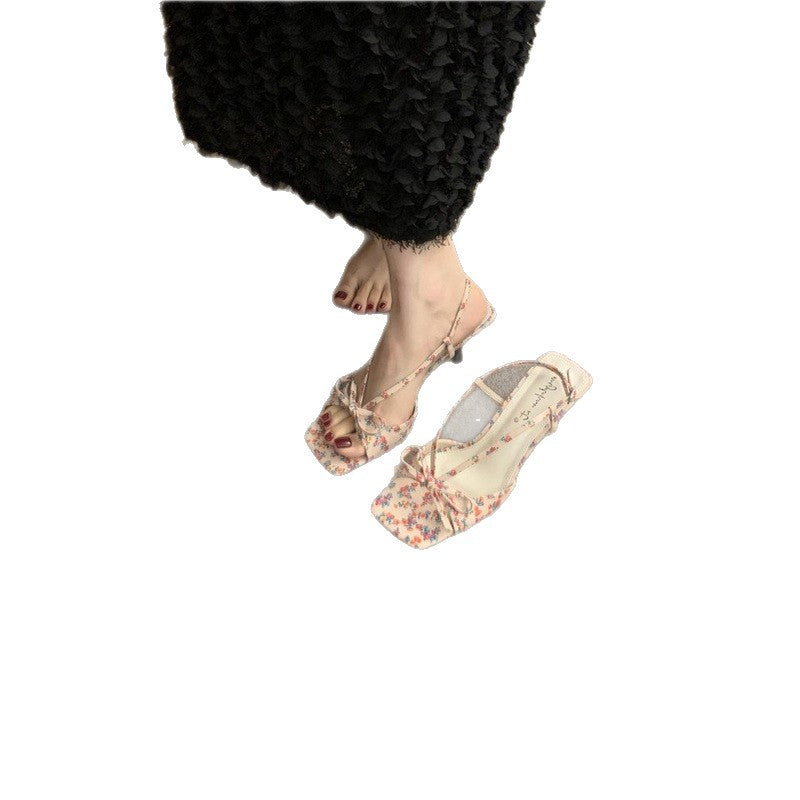 Damen Slingback-Pumps mit Punkte-Design und feinen Riemchen EB
