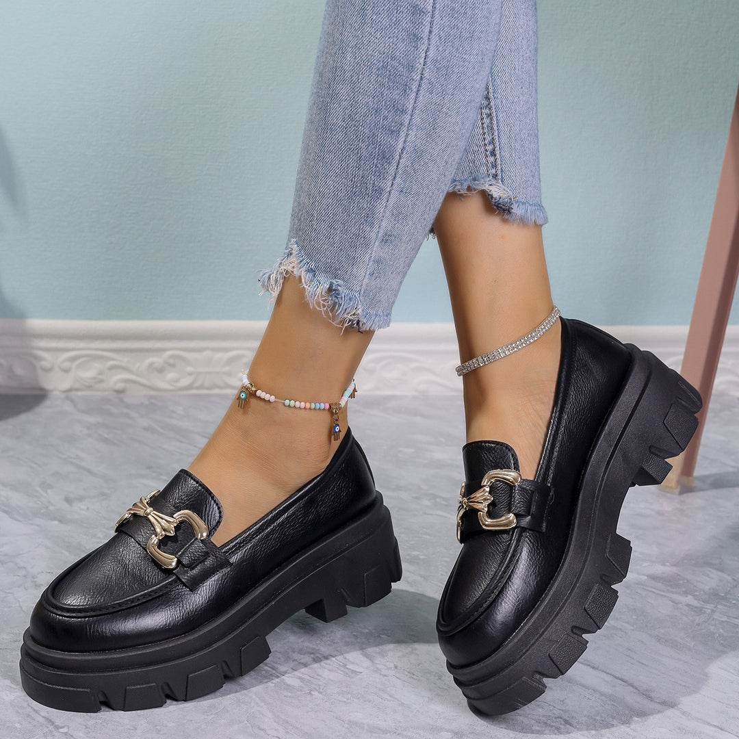 Damen nan Chunky Loafer mit profilierter Plateau‑Laufsohle und goldfarbener Zierspange EB